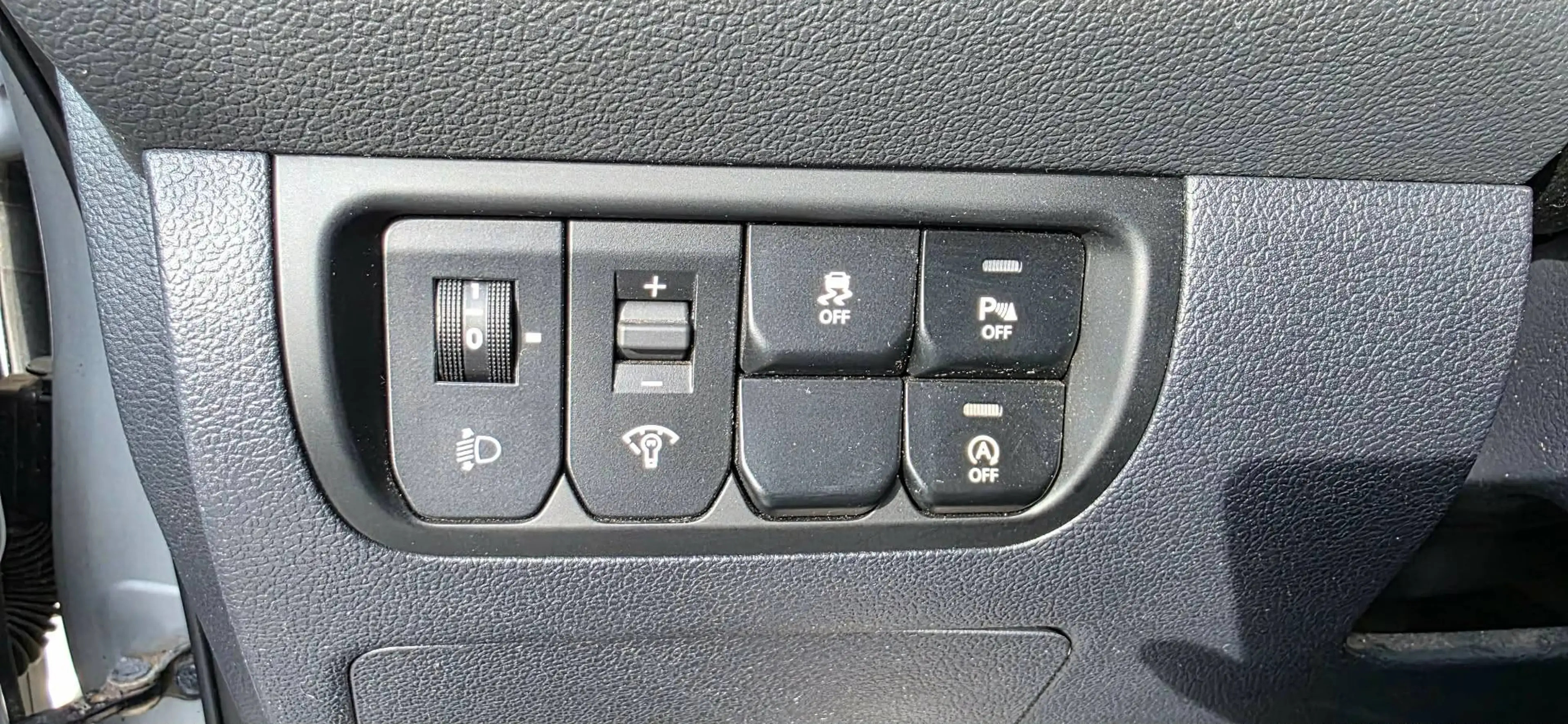 Kia Rio Rio 1.4i Sense 93000km camera gps — photo 10
