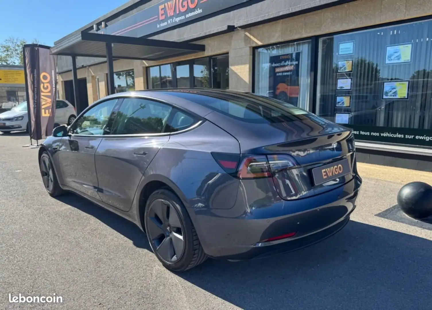 Tesla Model 3 ELECTRIC 325CH 50KWH STANDARD-PLUS BVA Grijs - 2