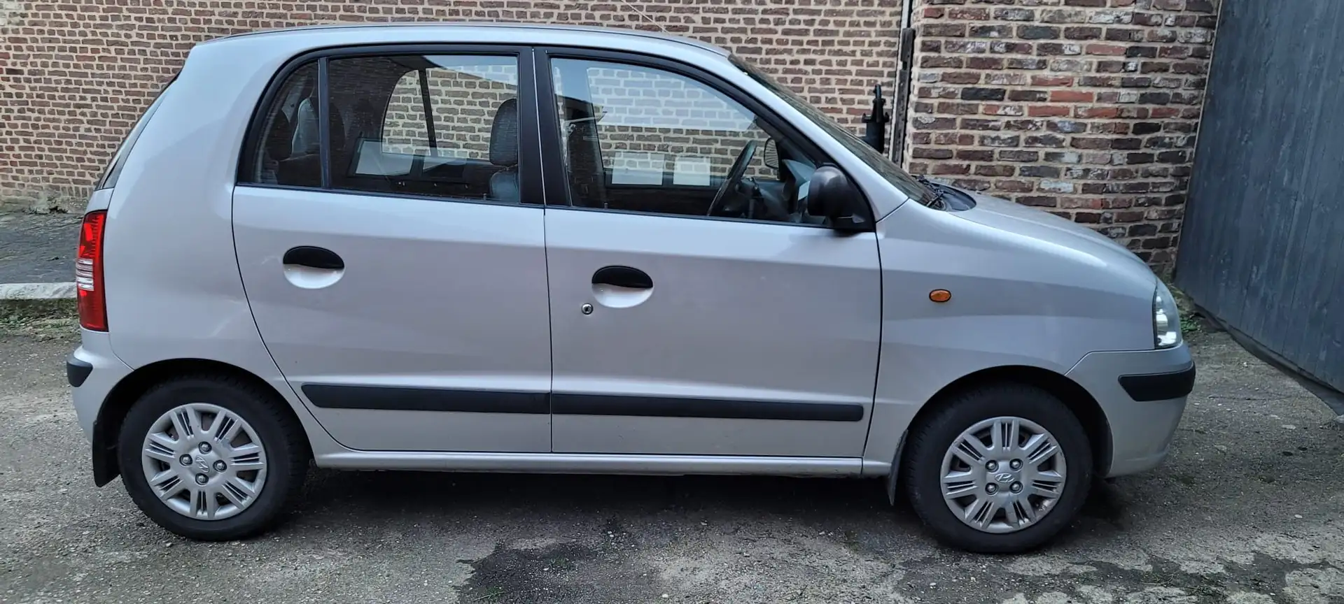Hyundai Atos Atos 1.1i Active Sense Silber - 2