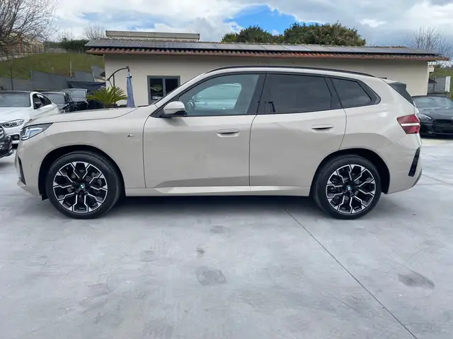 BMW X3 view 7
