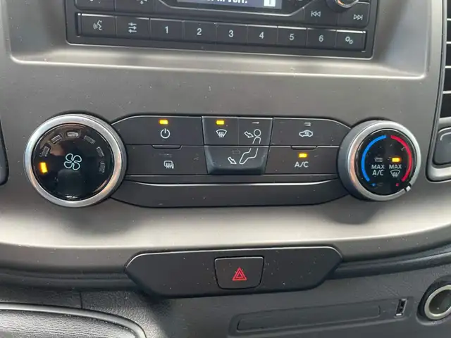 Ford Transit Custom view 15