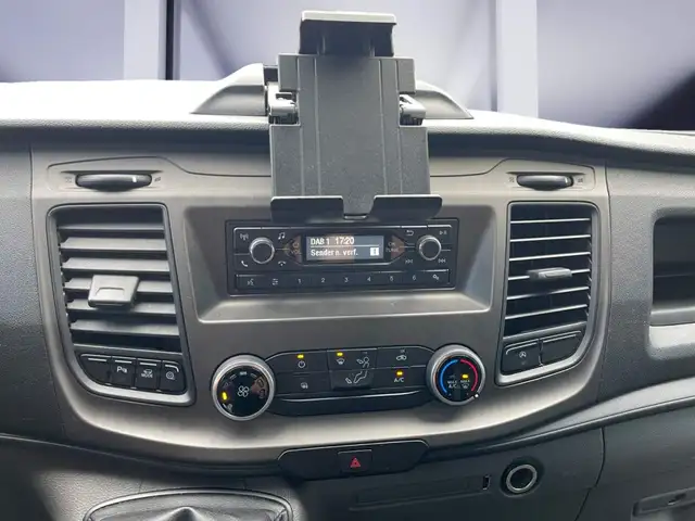 Ford Transit Custom view 14