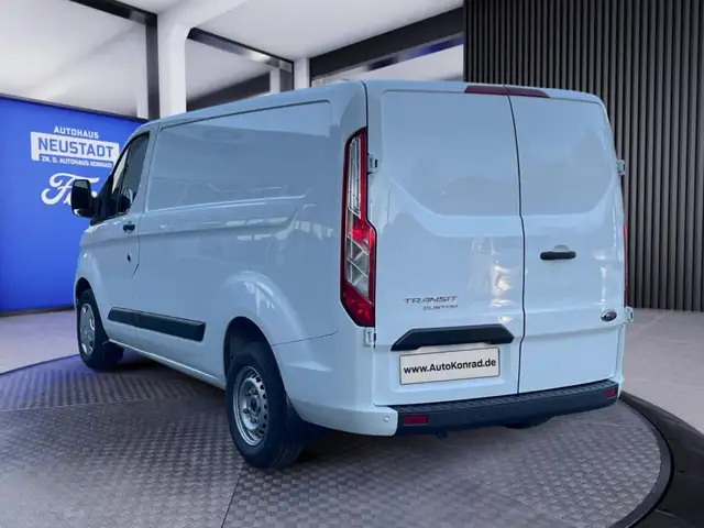 Ford Transit Custom view 4
