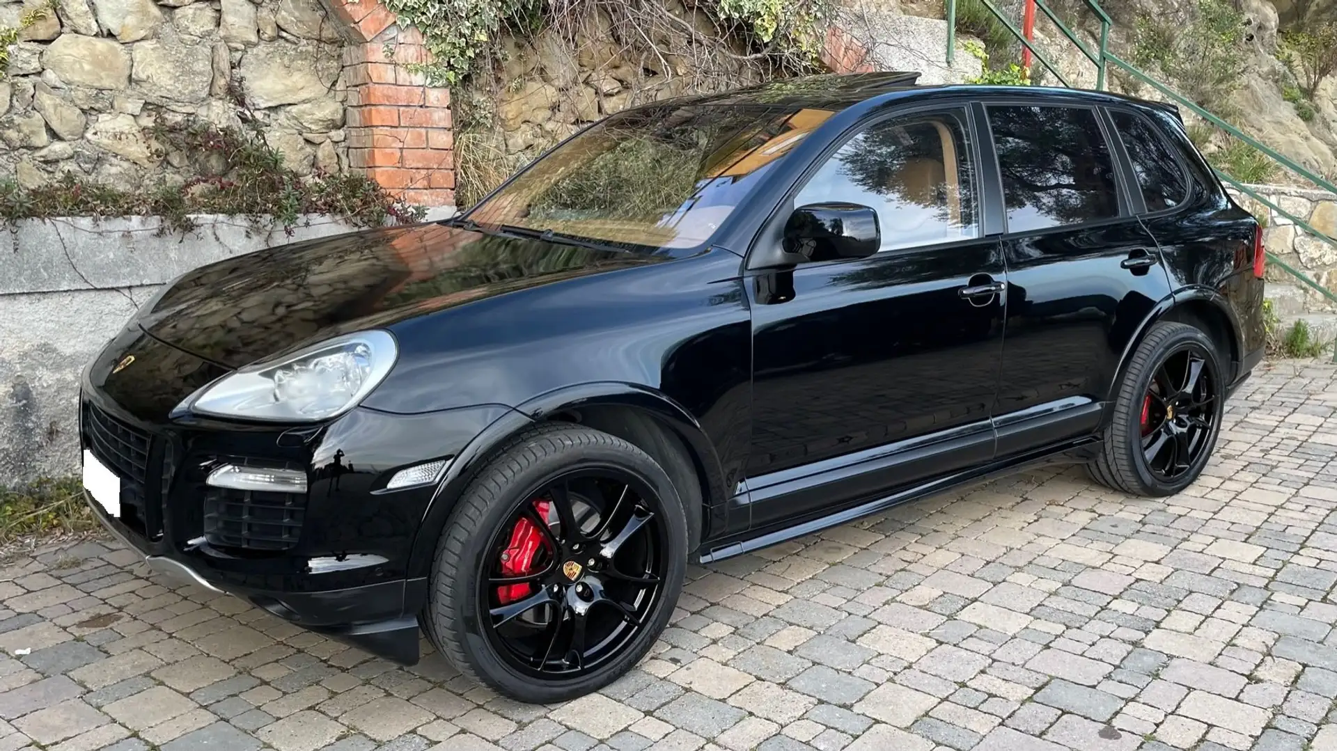 Porsche Cayenne 4.8 V8 GTS Tiptronic S ETHANOL ***VENDU*** Noir - 1