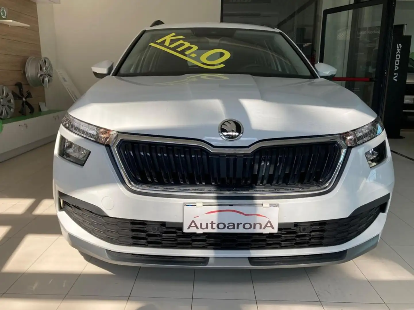 Skoda Kamiq 1.0 TSI 110 CV Ambition Blanco - 2