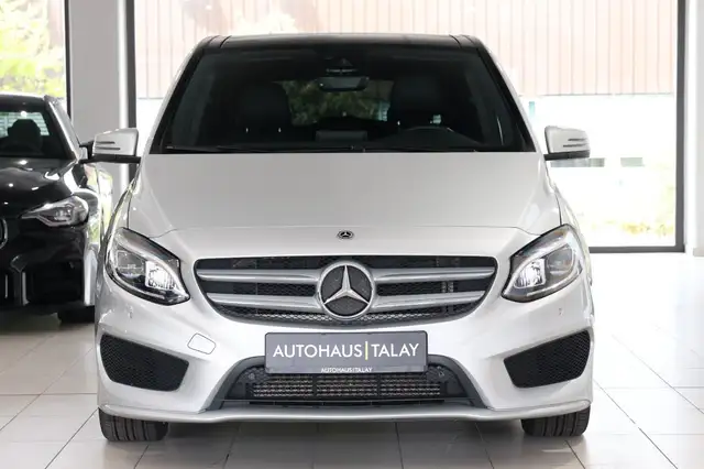 Mercedes-Benz B-Class view 3