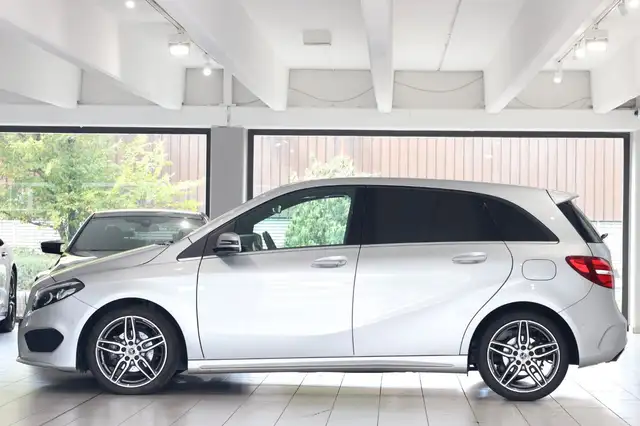 Mercedes-Benz B-Class view 6