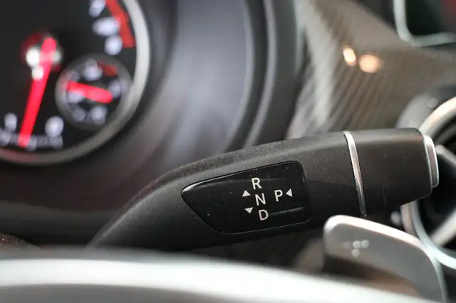 Mercedes-Benz B-Class view 23