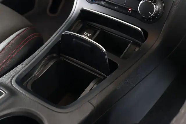 Mercedes-Benz B-Class view 29