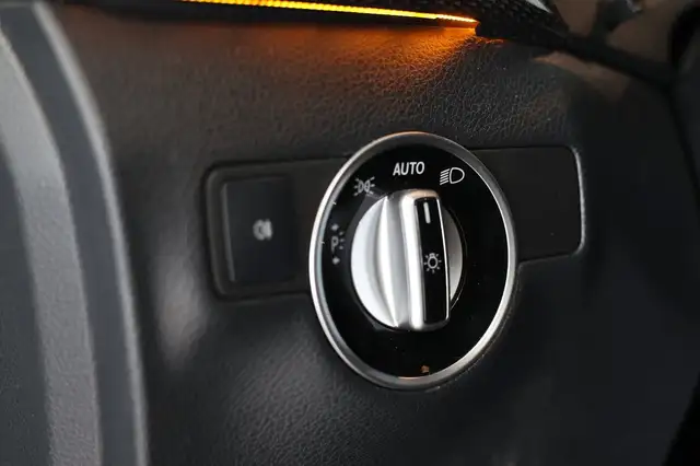 Mercedes-Benz B-Class view 12