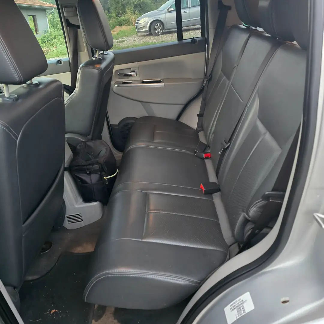 Jeep Cherokee Cherokee IV 2008 2.8 crd Limited auto dpf Gris - 2