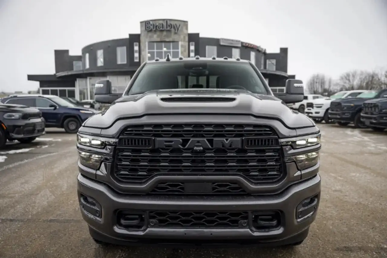 RAM 3500 снимка RAM 3500