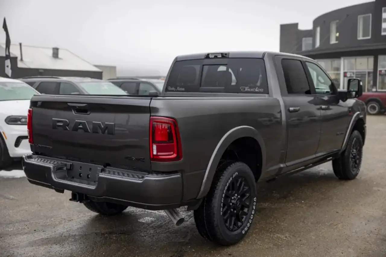 RAM 3500 снимка RAM 3500