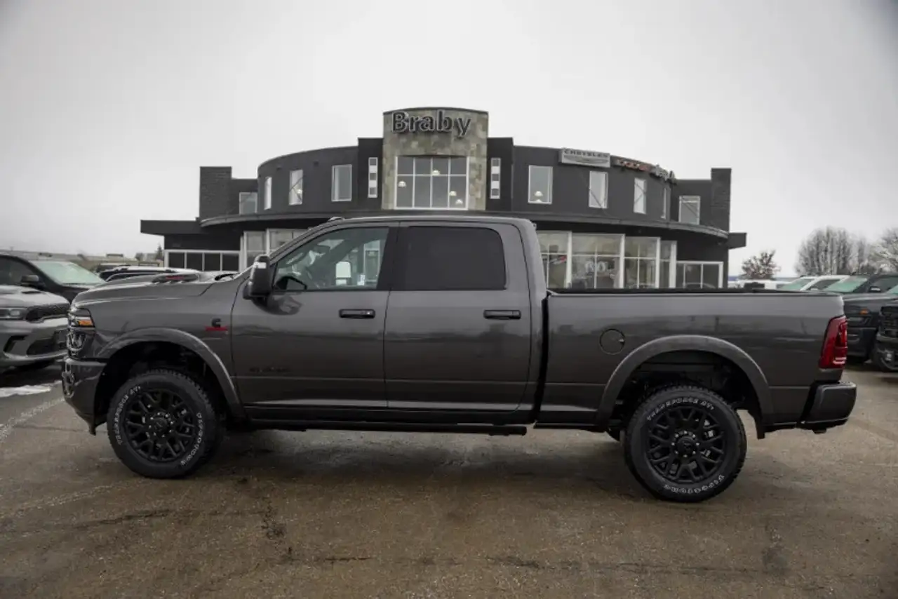 RAM 3500 снимка RAM 3500