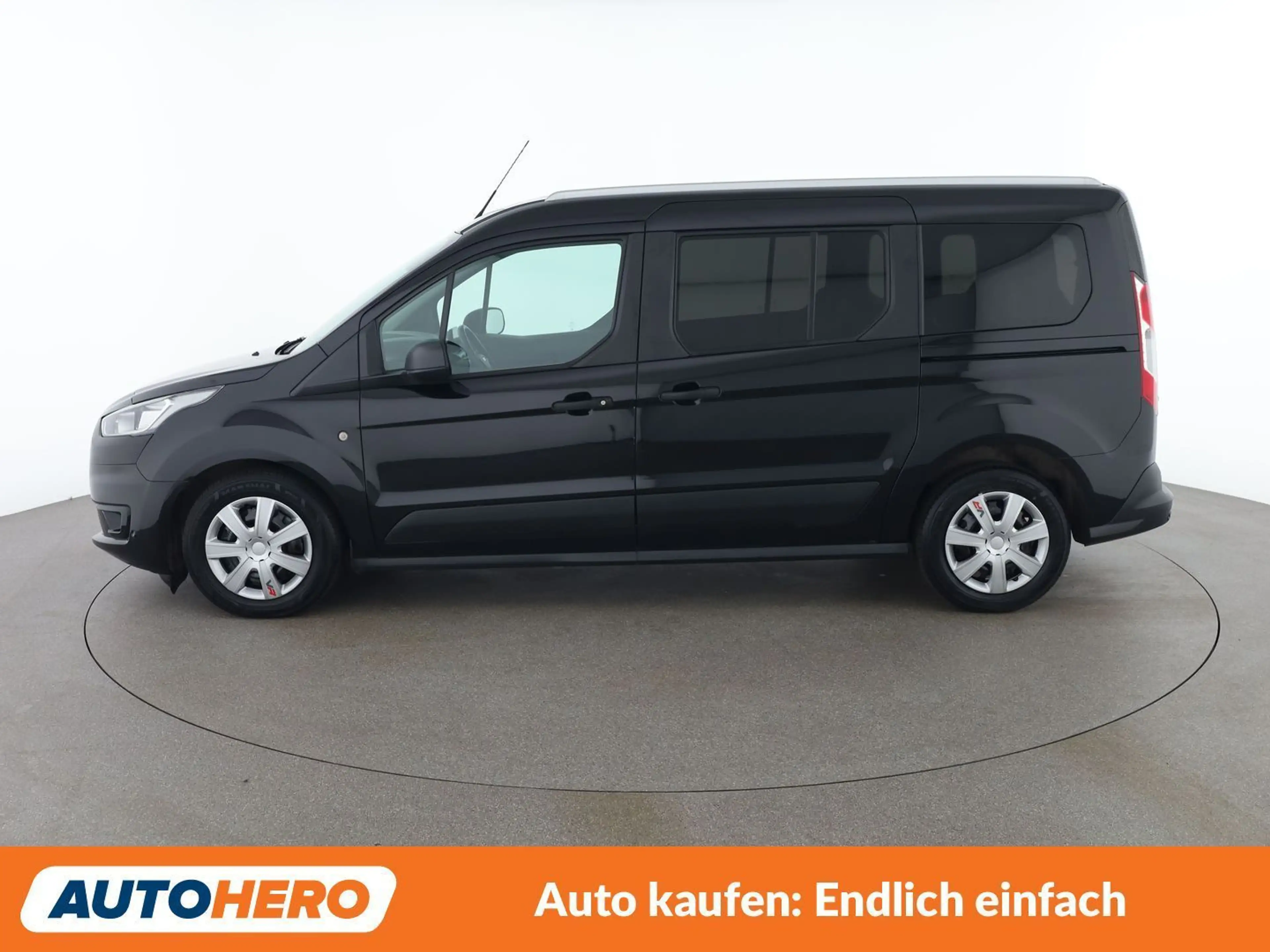 Ford Grand Tourneo 1.5 EcoBlue TDCi Trend — photo 3