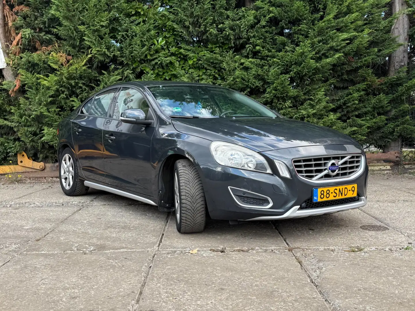 Volvo S60 1.6 DRIVe Business Clima/PDC/Leer/Navi/Ex BPM Grijs - 2