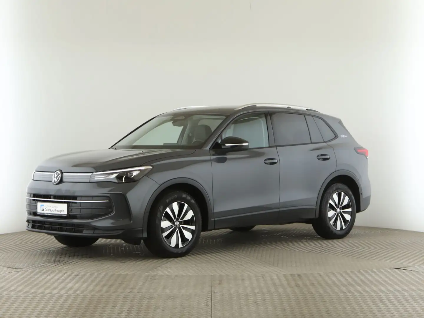 Volkswagen Tiguan 1.5 eTSI Goal *AHK*LED*RFK*Navi*AppleCar* Grau - 2