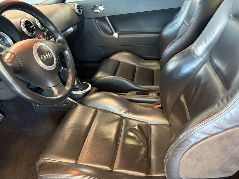 Audi TT Roadster 1.8 5V Turbo — photo 14