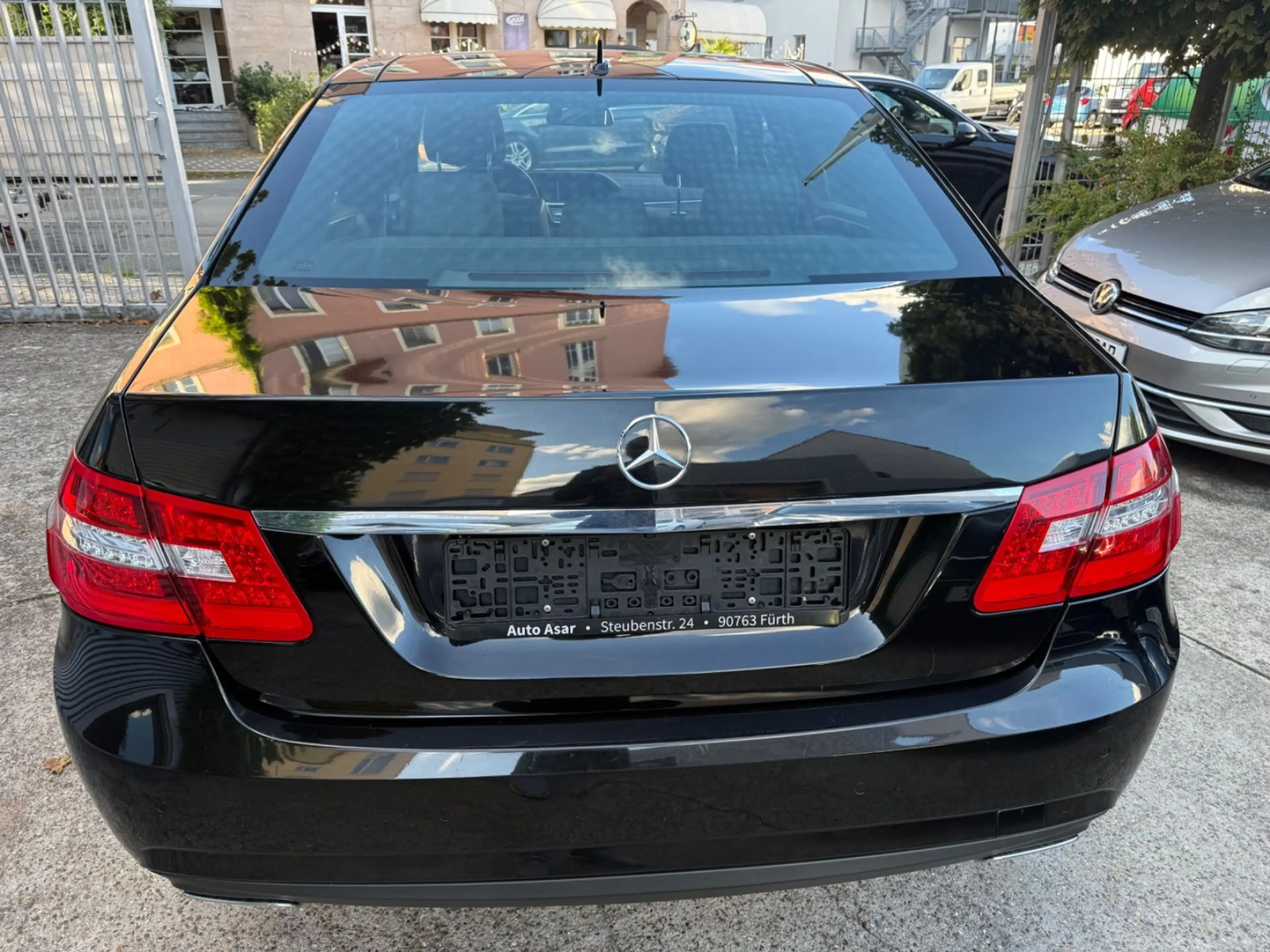 Mercedes-Benz E 50 AMG 0 4Matic Limousine AMG SPORT PAKET/PANORAMA — photo 6