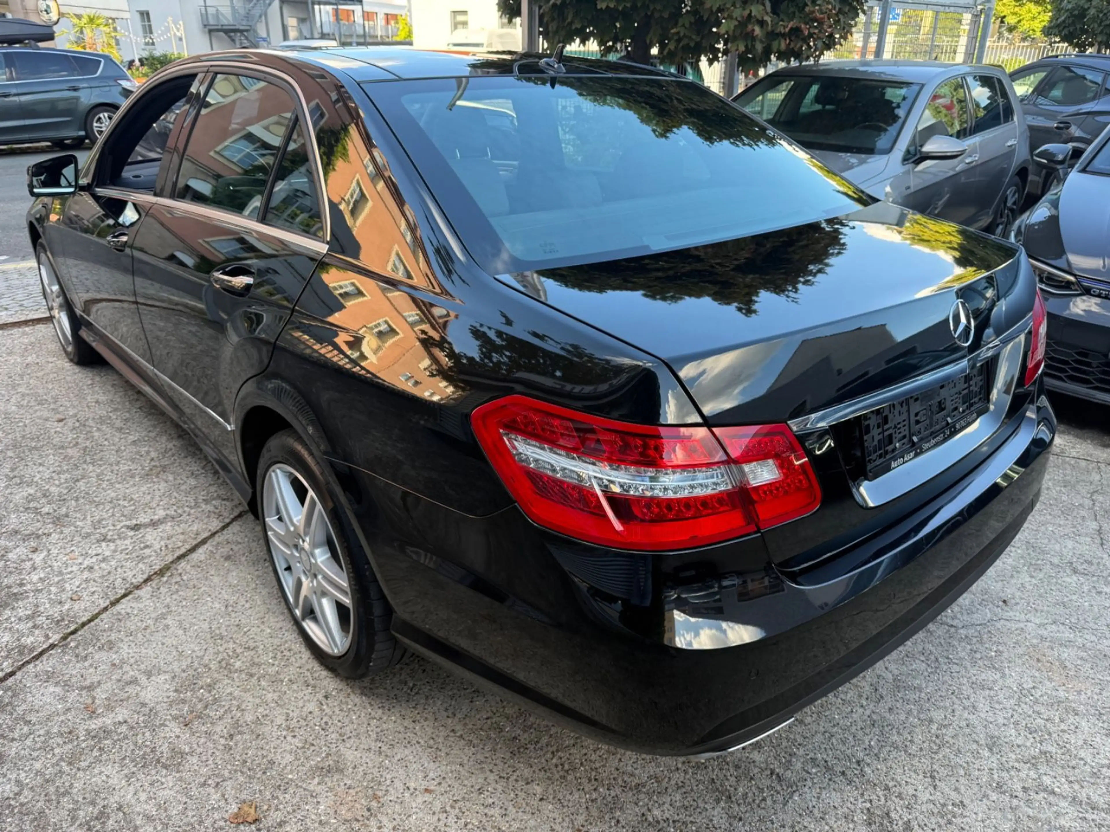 Mercedes-Benz E 50 AMG 0 4Matic Limousine AMG SPORT PAKET/PANORAMA — photo 7