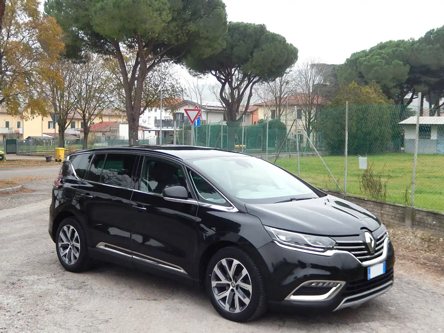 Renault Espace V 1.6 dCi cambio AUTOMATICO con 7 POSTI Nero - 2