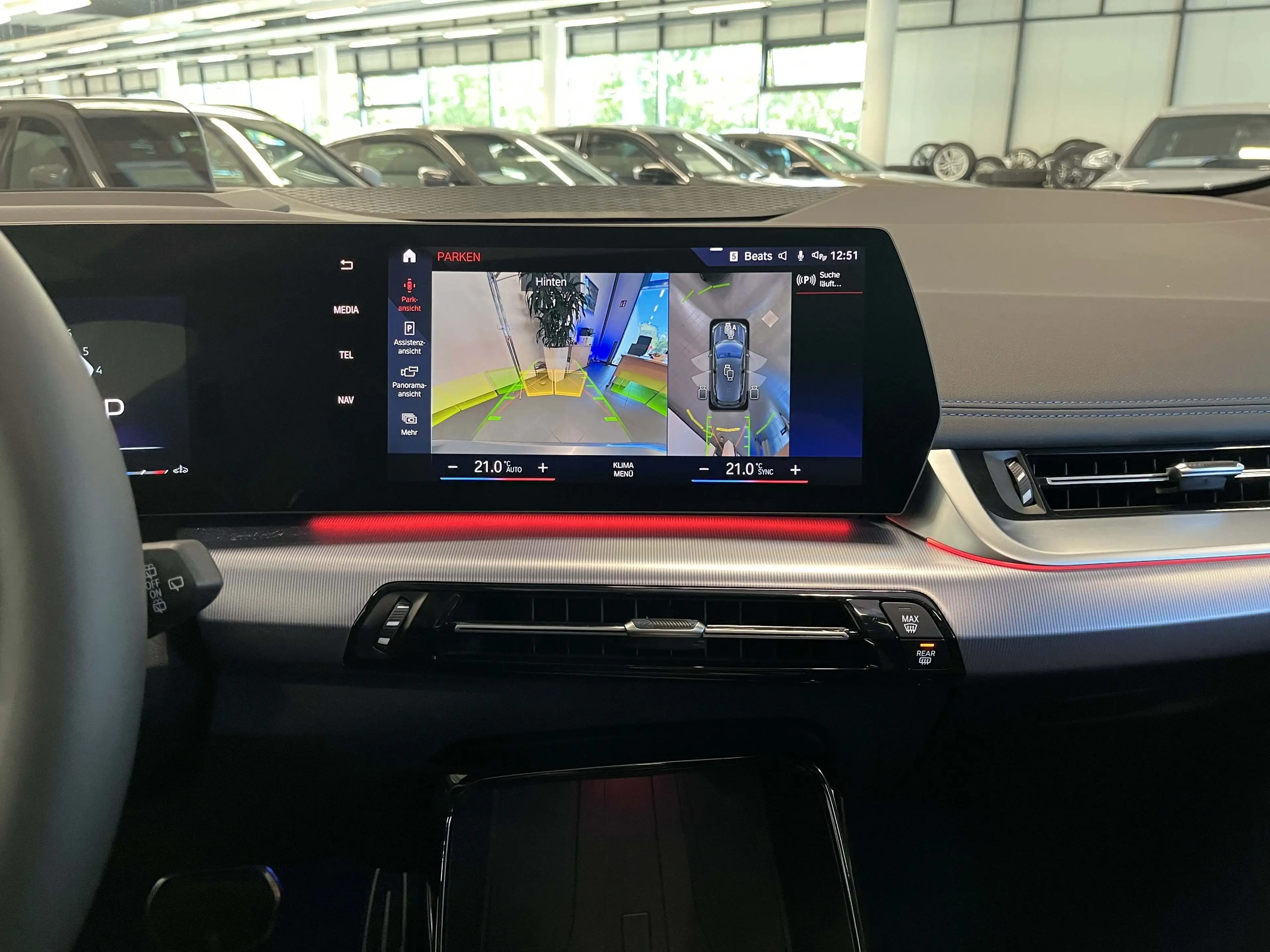 BMW 223 i — photo 11