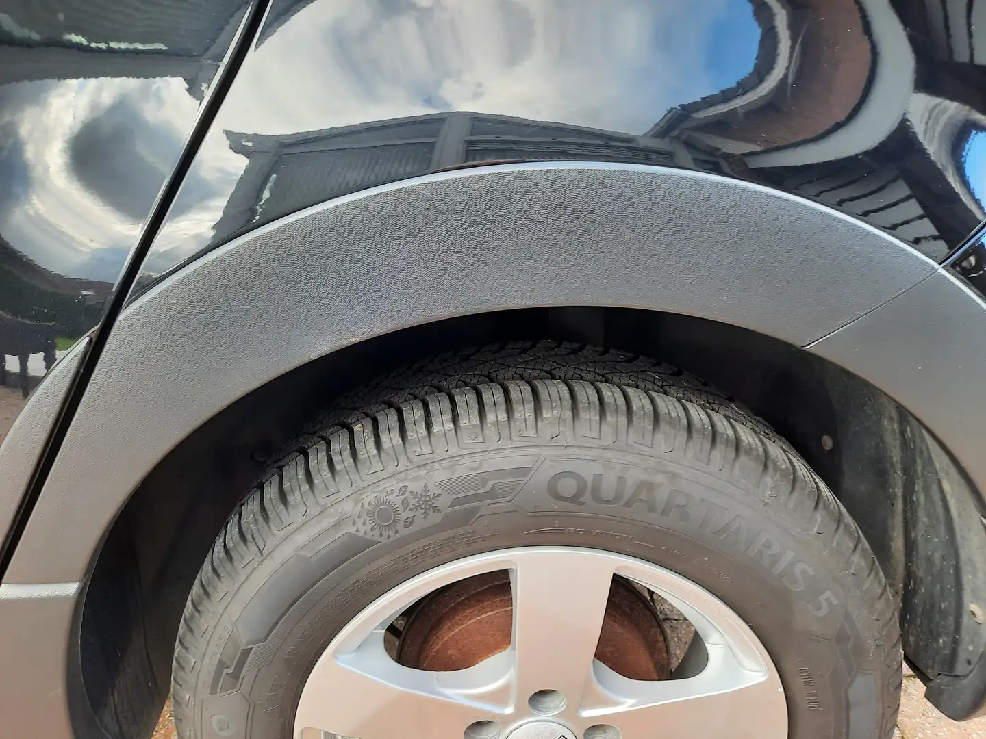 Volkswagen Polo Cross Crosspolo 1.4 TDi BMT Noir - 1