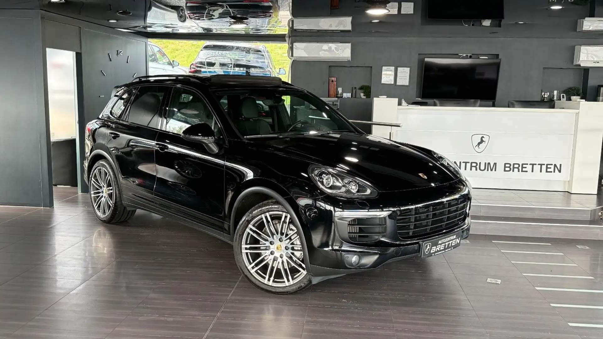 Porsche Cayenne S V8*Pano*Sport-Chrono*Leder*AHK*21* Schwarz - 1
