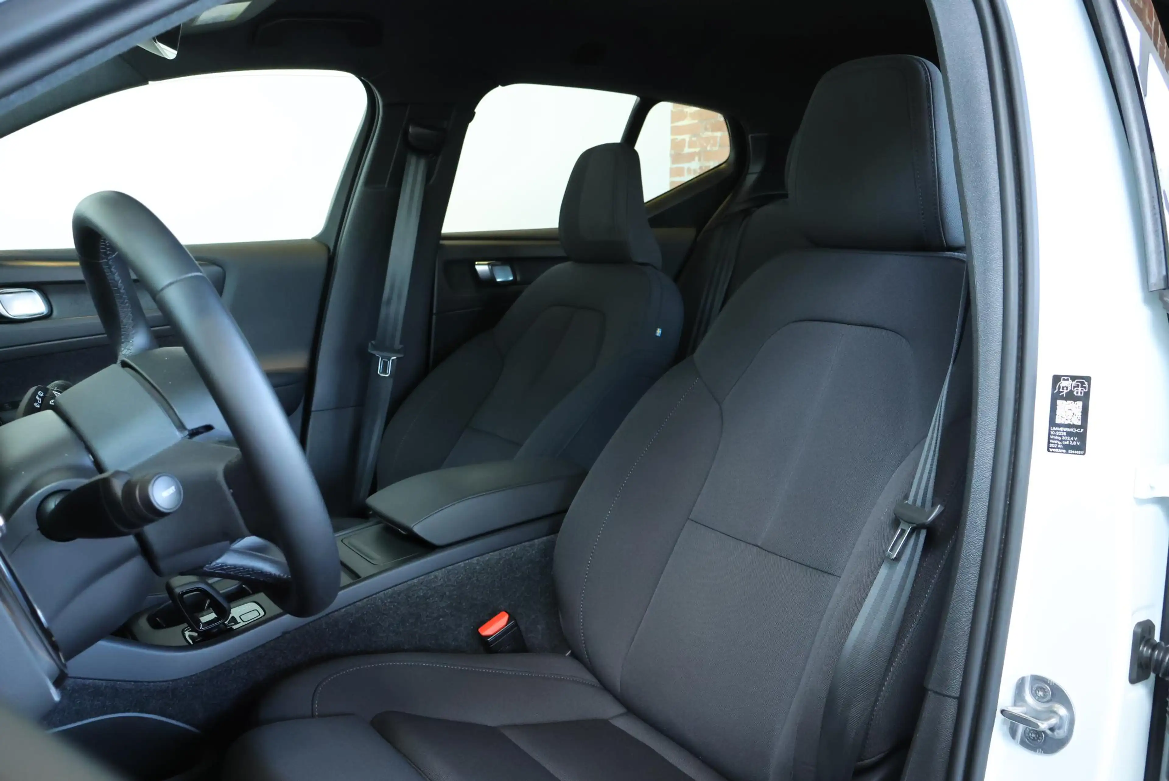 Volvo EX40 Single Motor Extended Range Plus 82 kWh | Semi-Ele — photo 10
