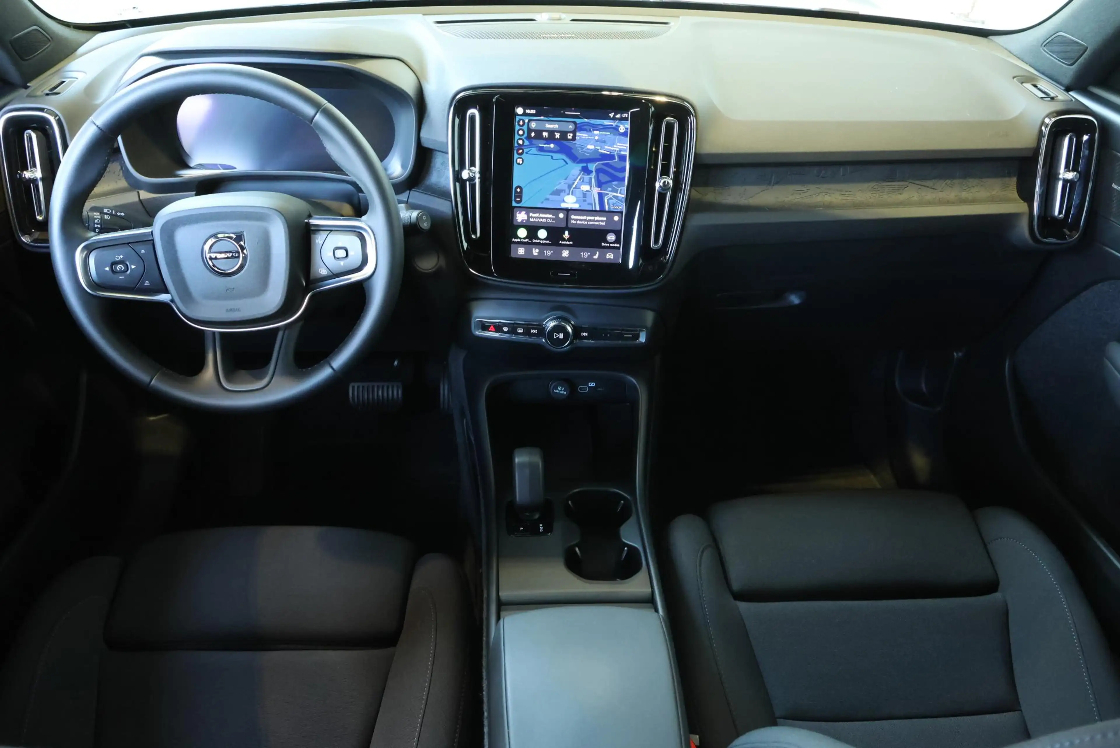 Volvo EX40 Single Motor Extended Range Plus 82 kWh | Semi-Ele — photo 11