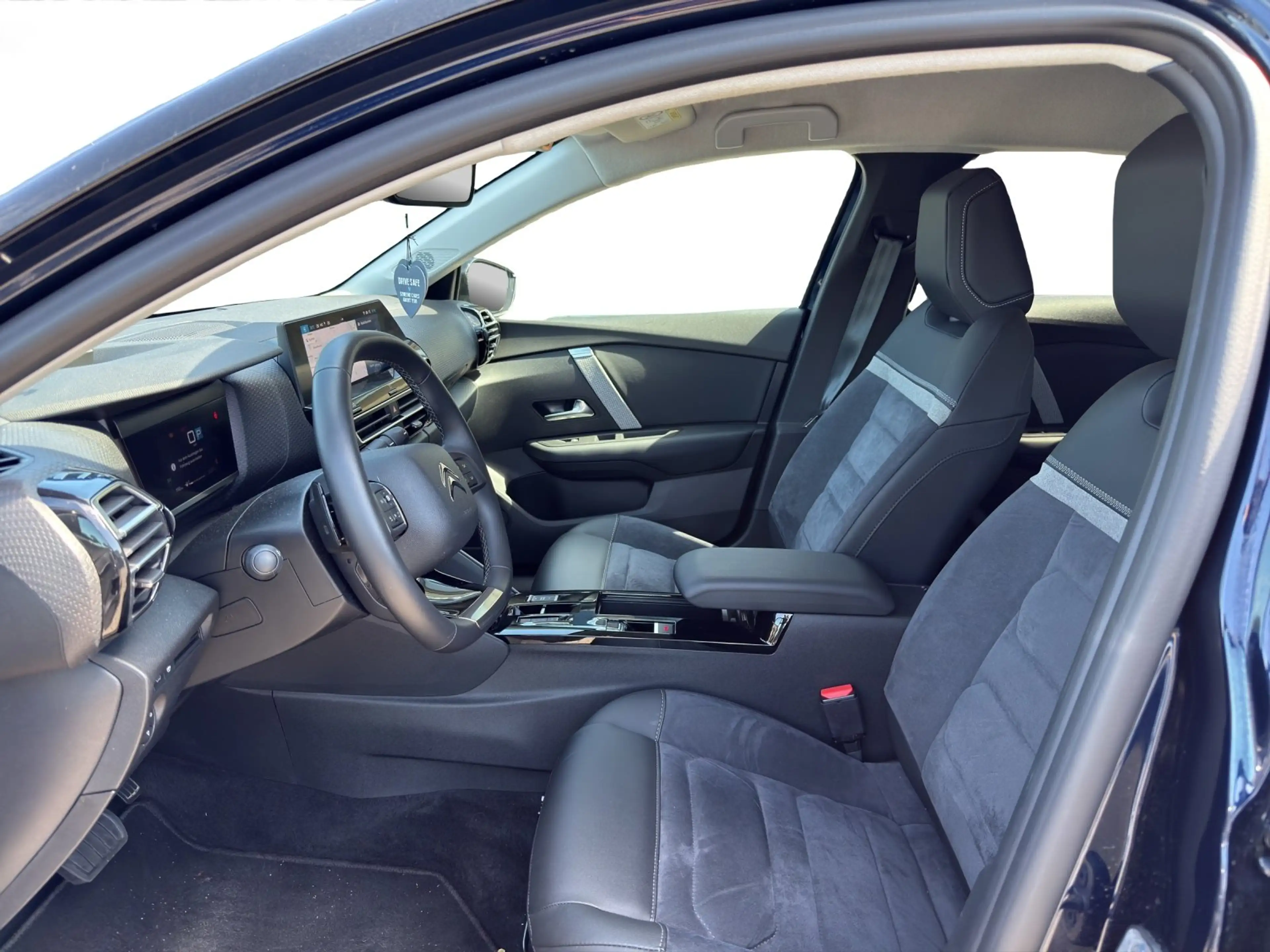 Citroen C4 1.2 PureTech 130 Max HUD+Kam.+KeyLess+LED+SHZ — photo 11