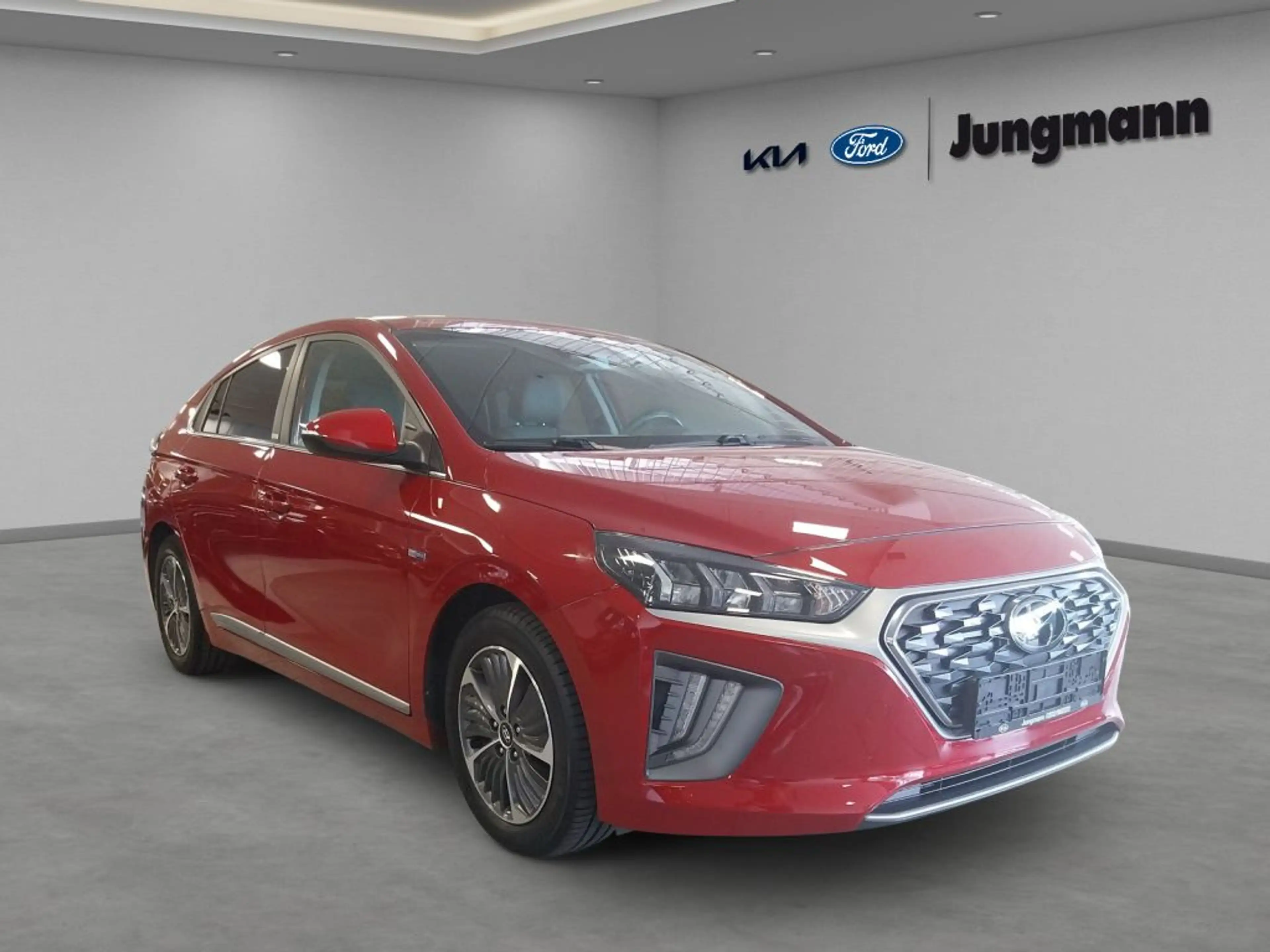 Hyundai IONIQ Plug-in-Hybrid 1.6 GDI Style — photo 2
