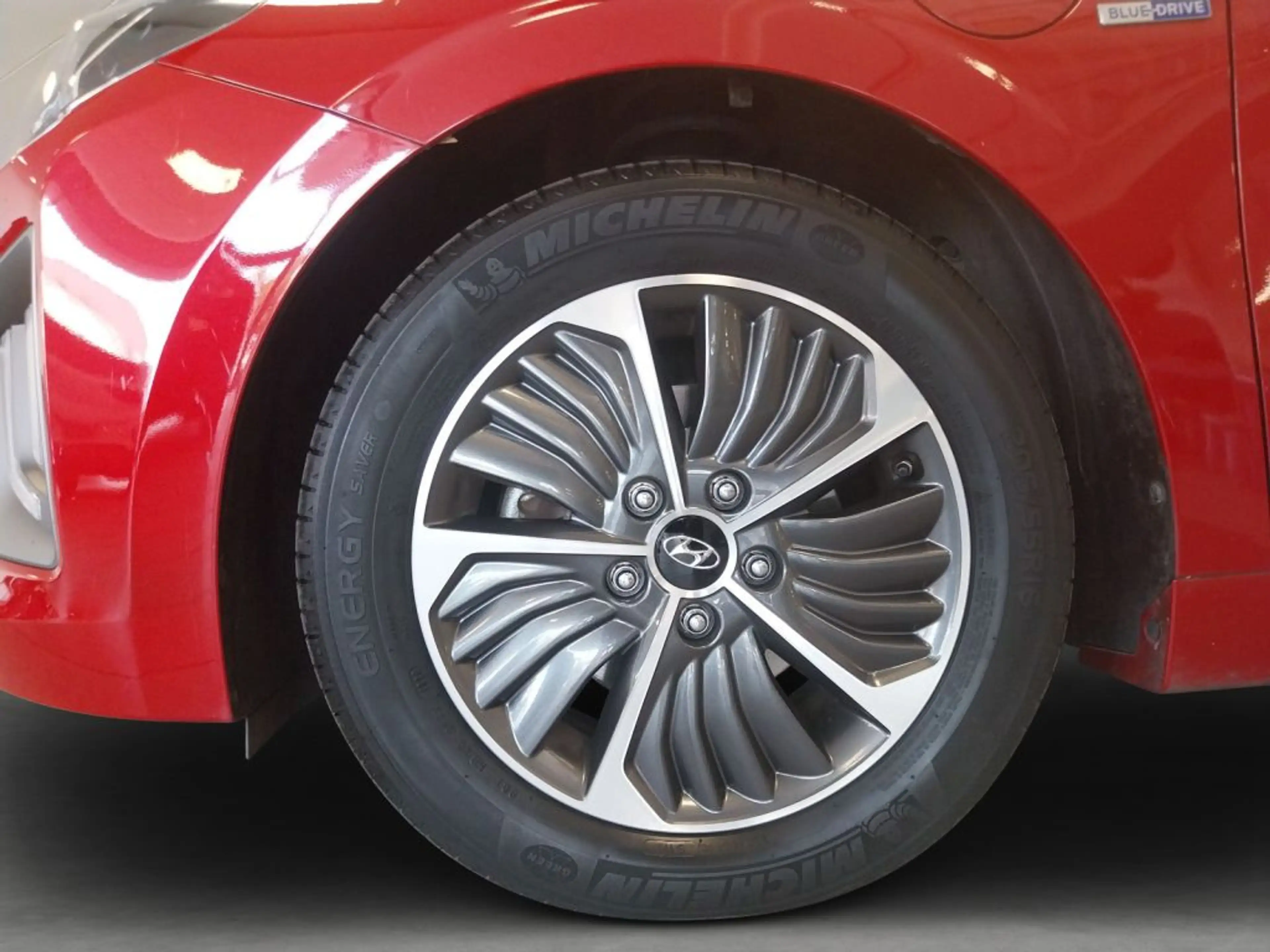 Hyundai IONIQ Plug-in-Hybrid 1.6 GDI Style — photo 13