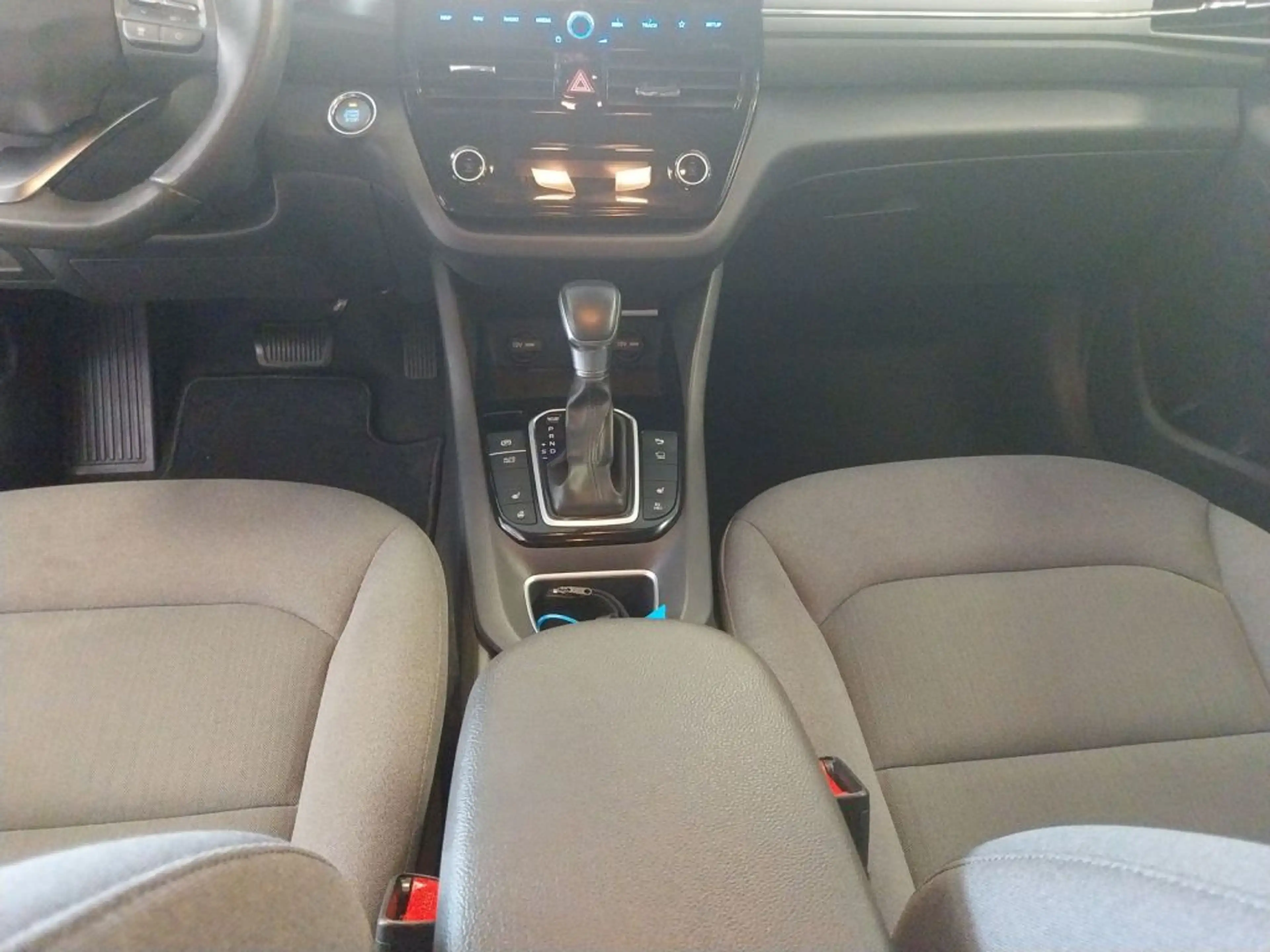 Hyundai IONIQ Plug-in-Hybrid 1.6 GDI Style — photo 12