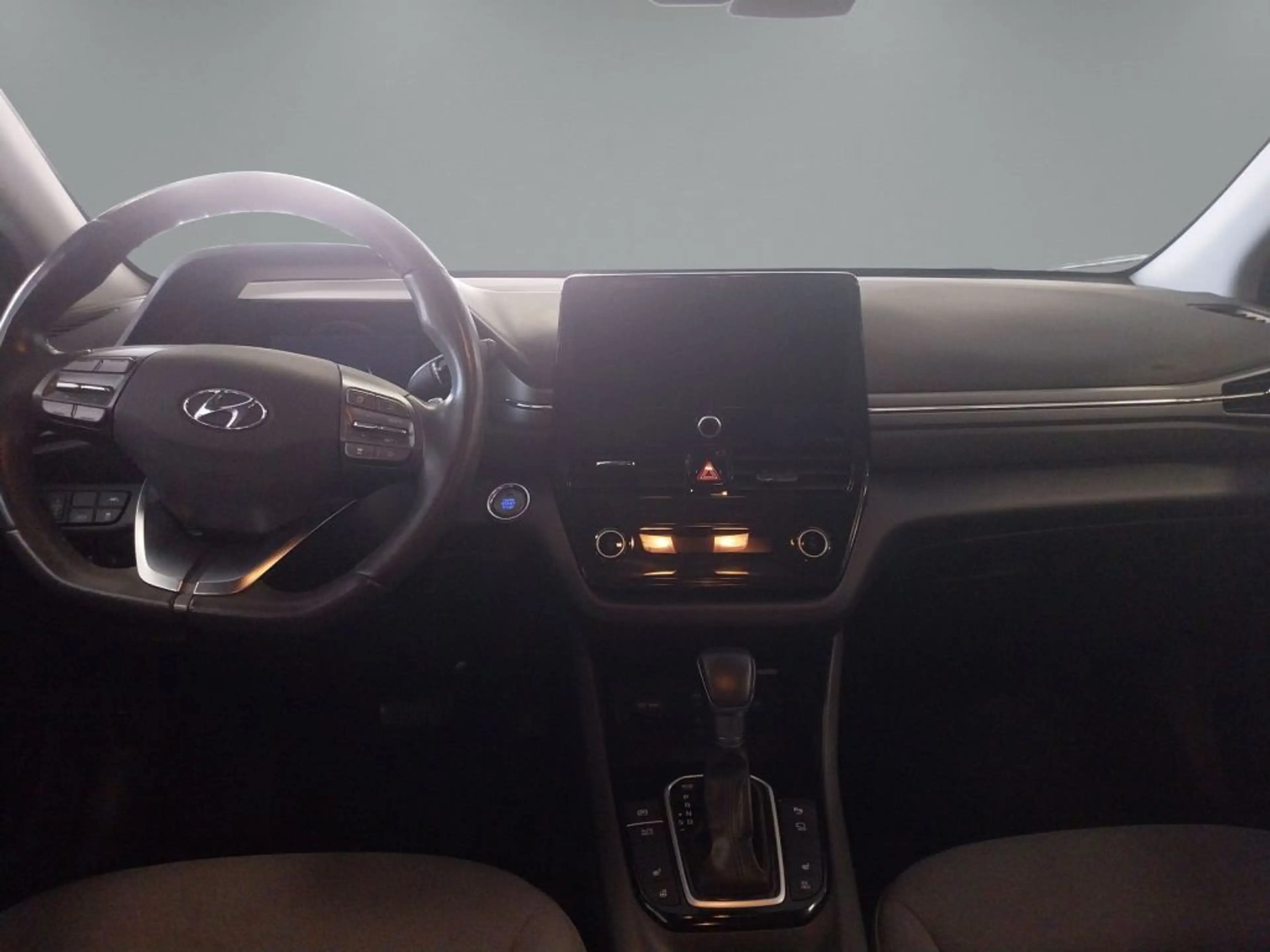 Hyundai IONIQ Plug-in-Hybrid 1.6 GDI Style — photo 11