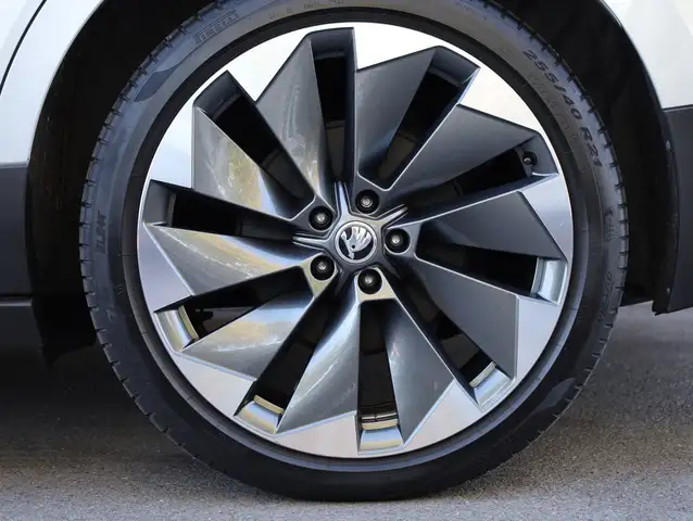 Skoda Enyaq view 8
