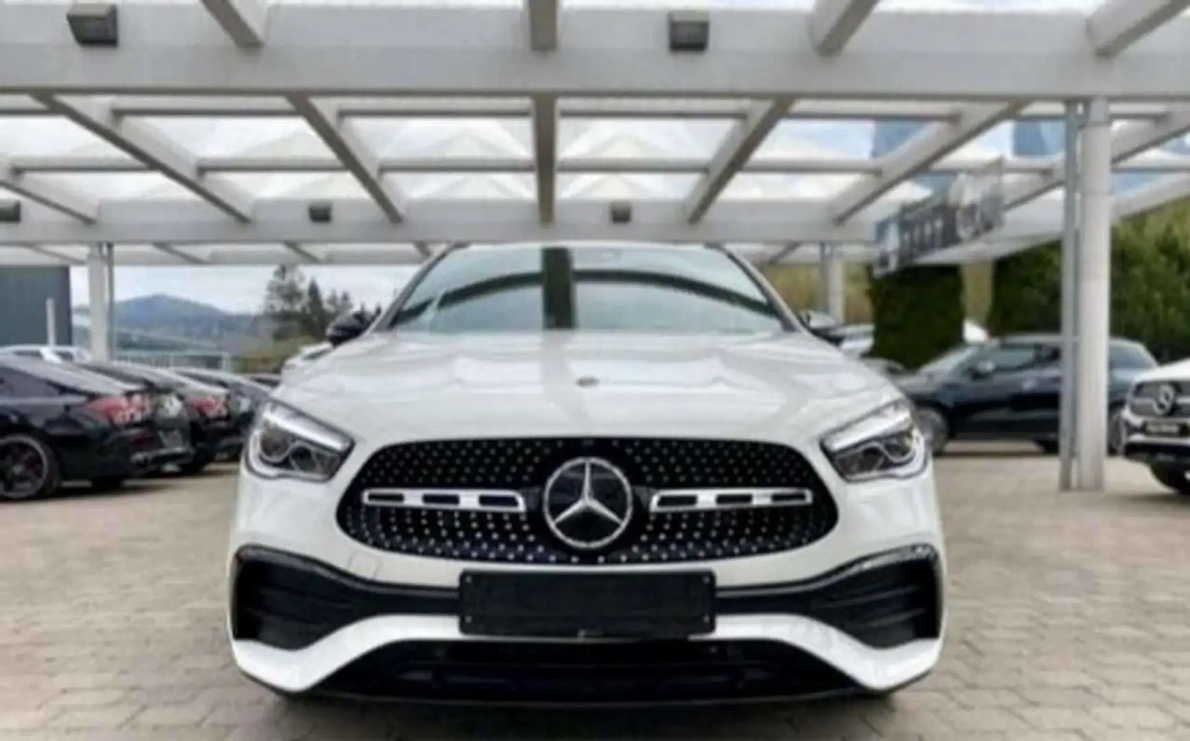 Mercedes-Benz GLA 220 CDI AMG 4M NIGHT, NAVI, BURMESTER Blanco - 2