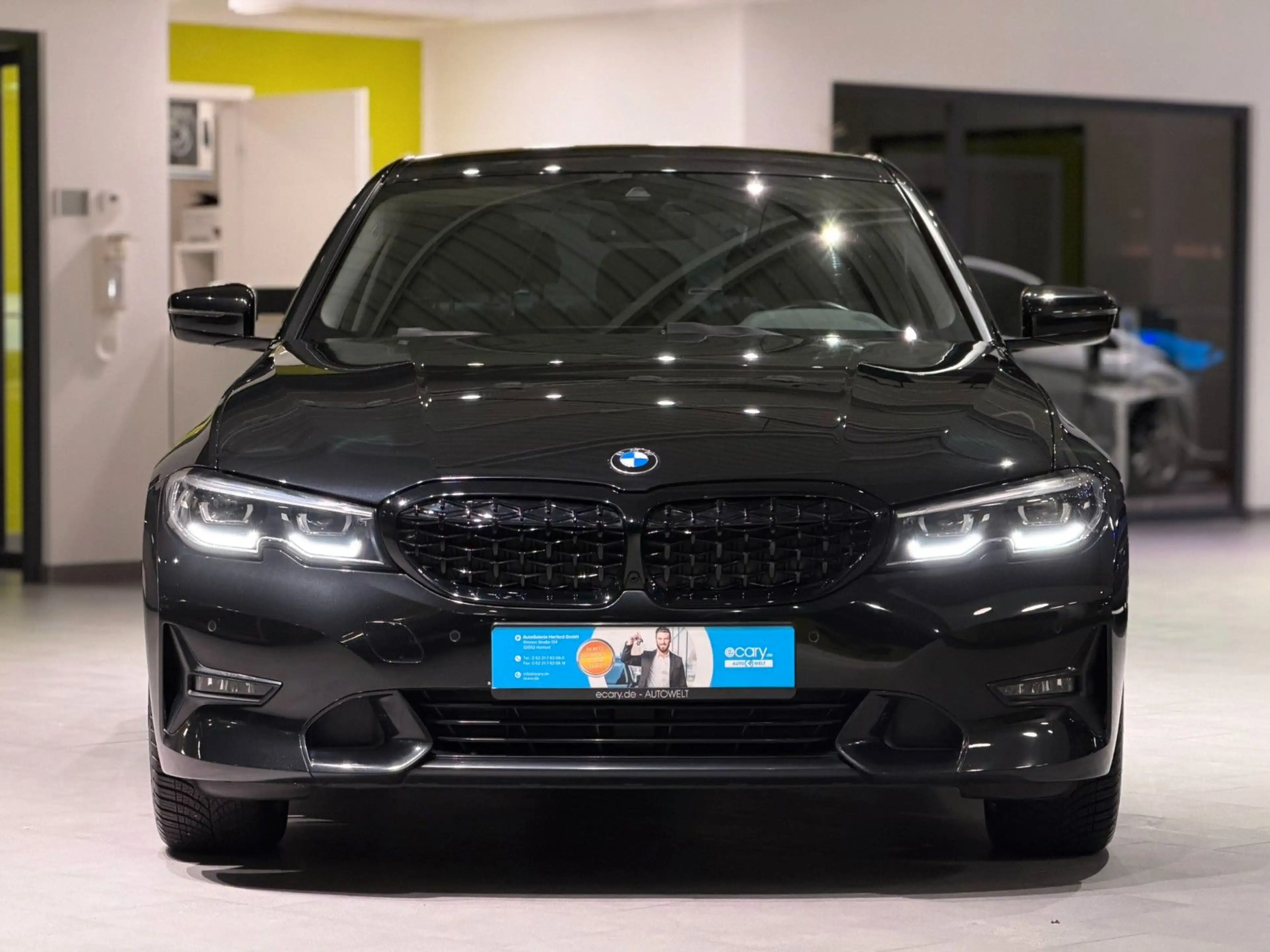 BMW 320 i Sport Line *Digital*Keyless*LED*RFK*HiFi* — photo 9