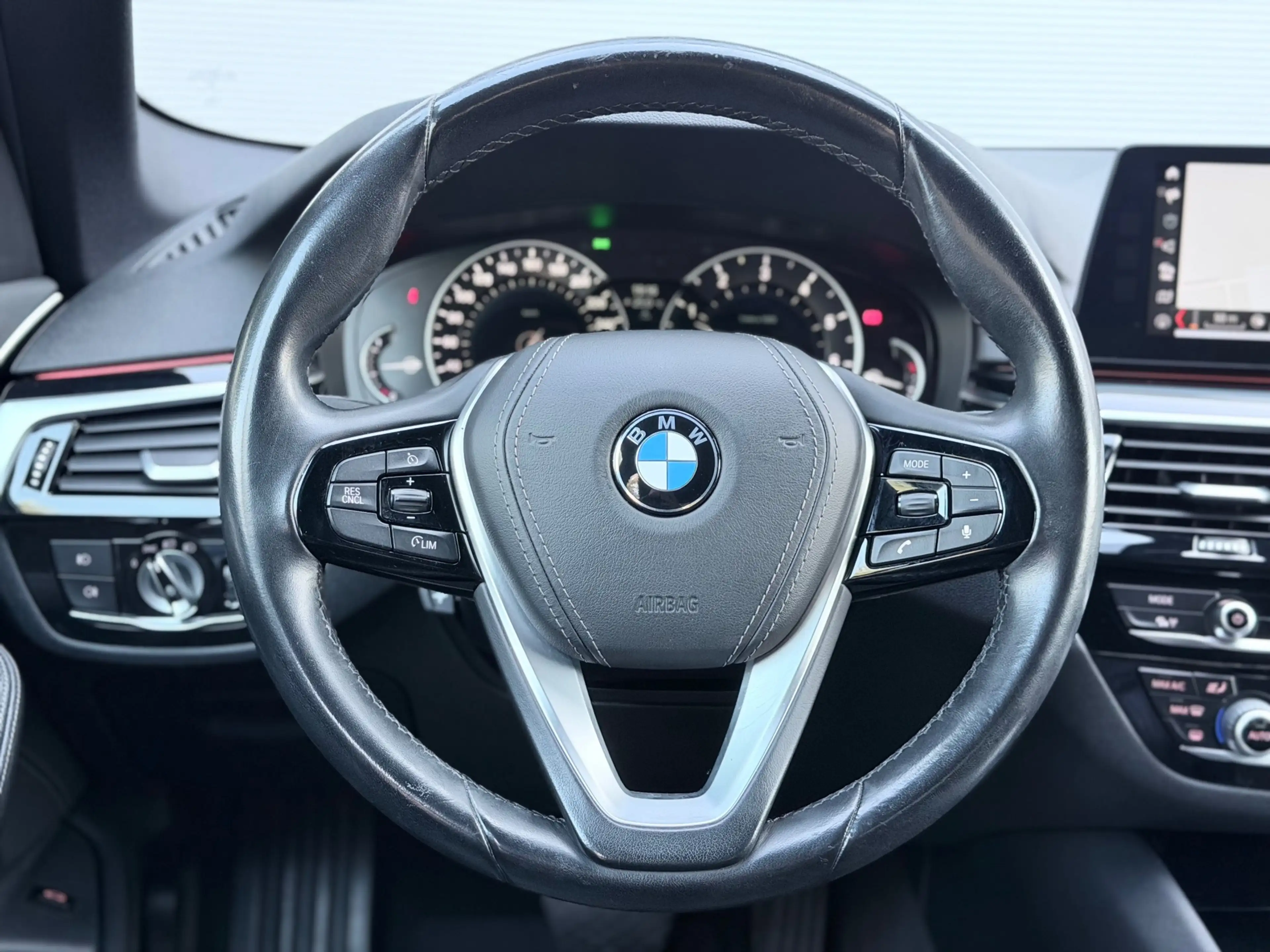 BMW 540 5-serie 540i High Executive Memory/Softclose/Sfeer — photo 16