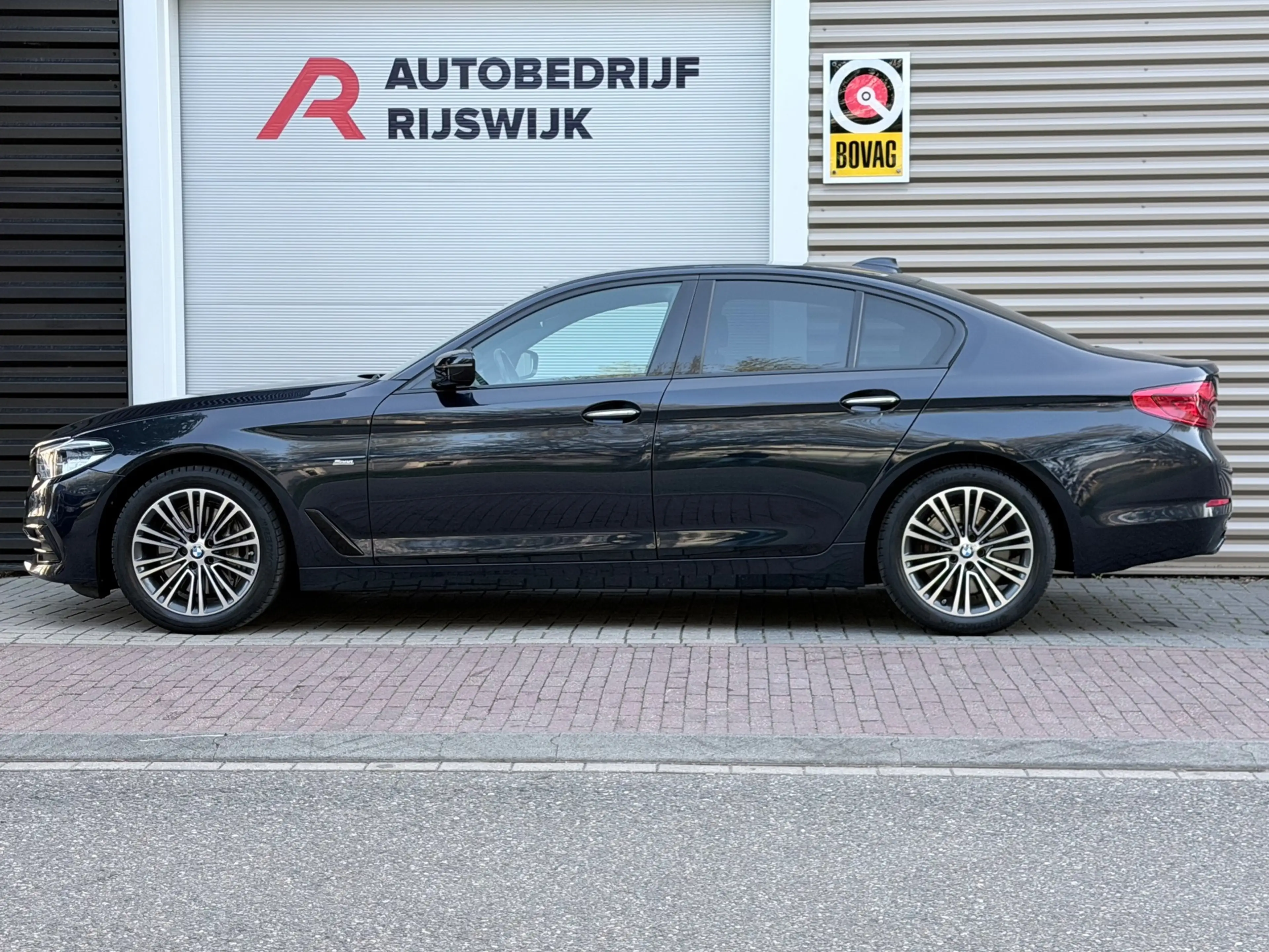 BMW 540 5-serie 540i High Executive Memory/Softclose/Sfeer — photo 2