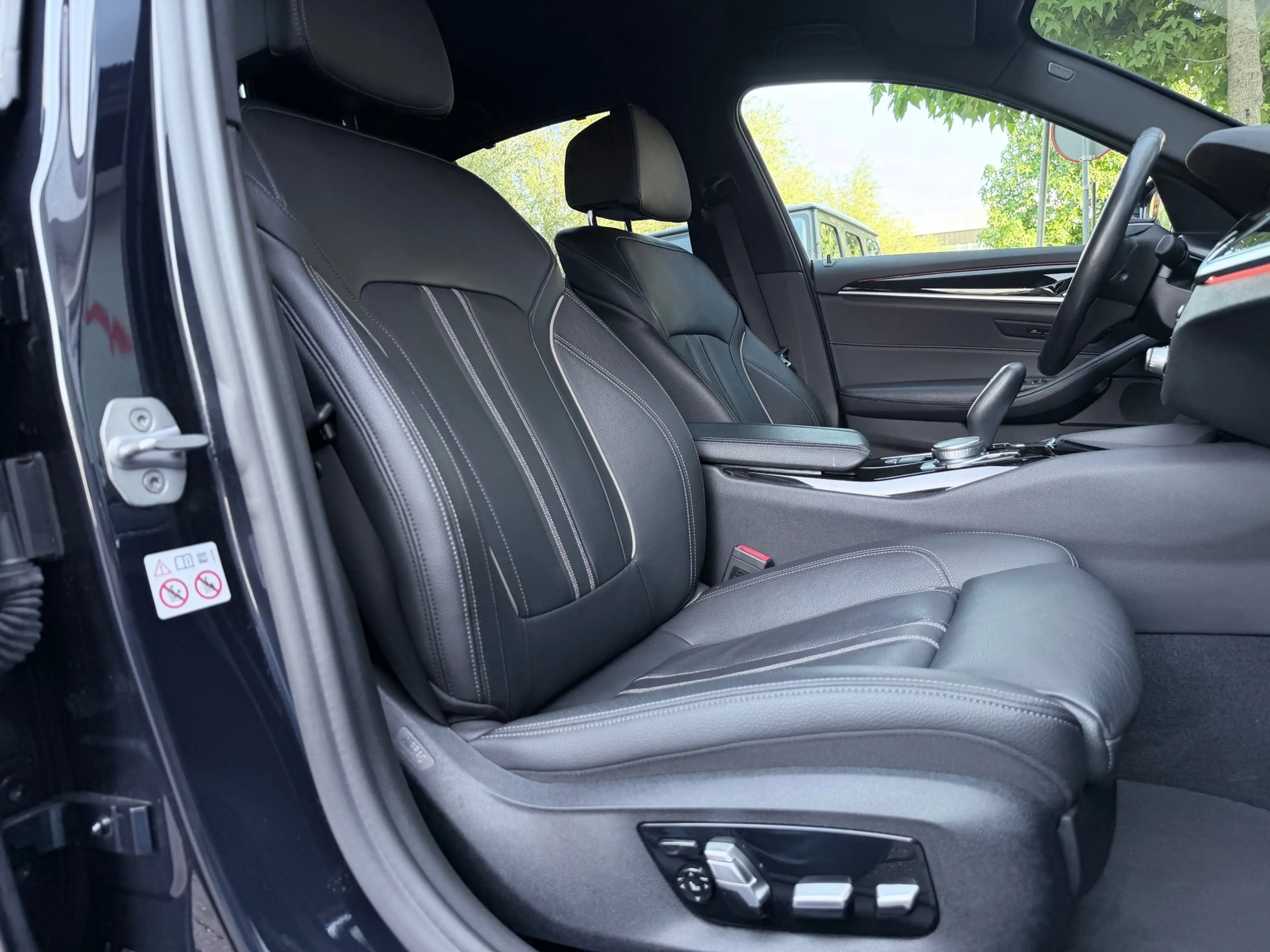 BMW 540 5-serie 540i High Executive Memory/Softclose/Sfeer — photo 20
