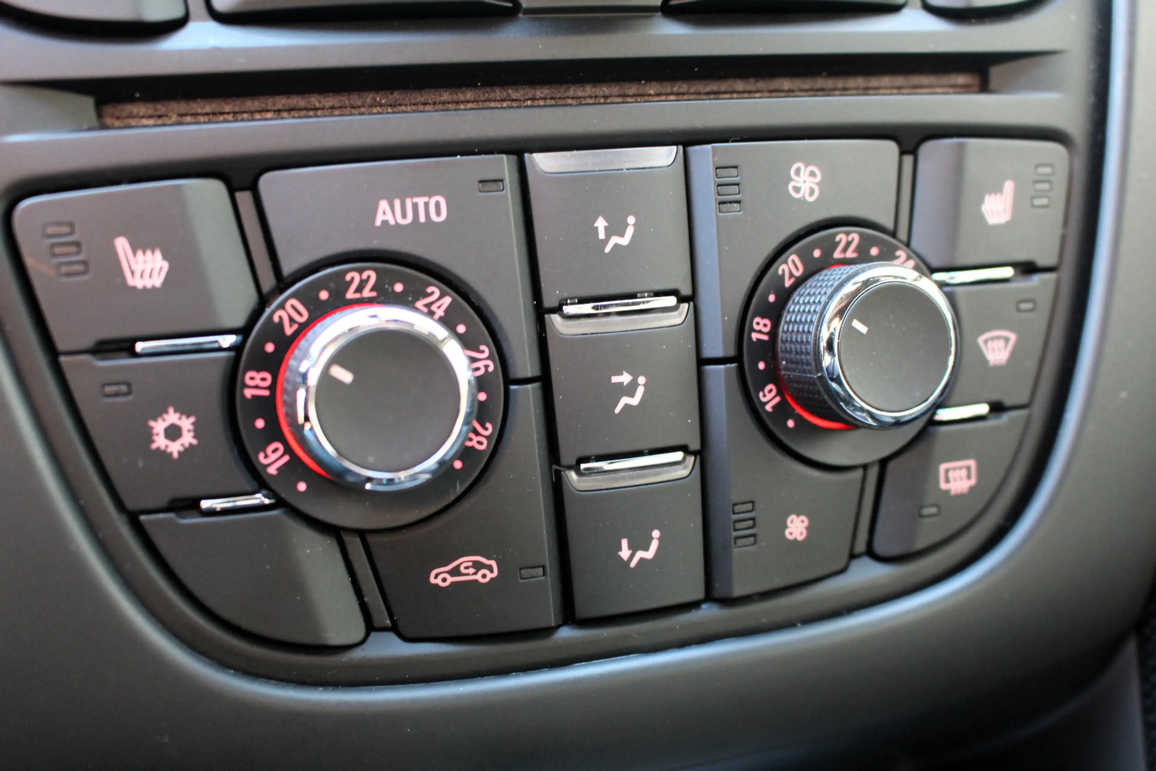 Opel Cascada 1.6 Turbo Cosmo I LEER I NAVI I CRUISE I — photo 15