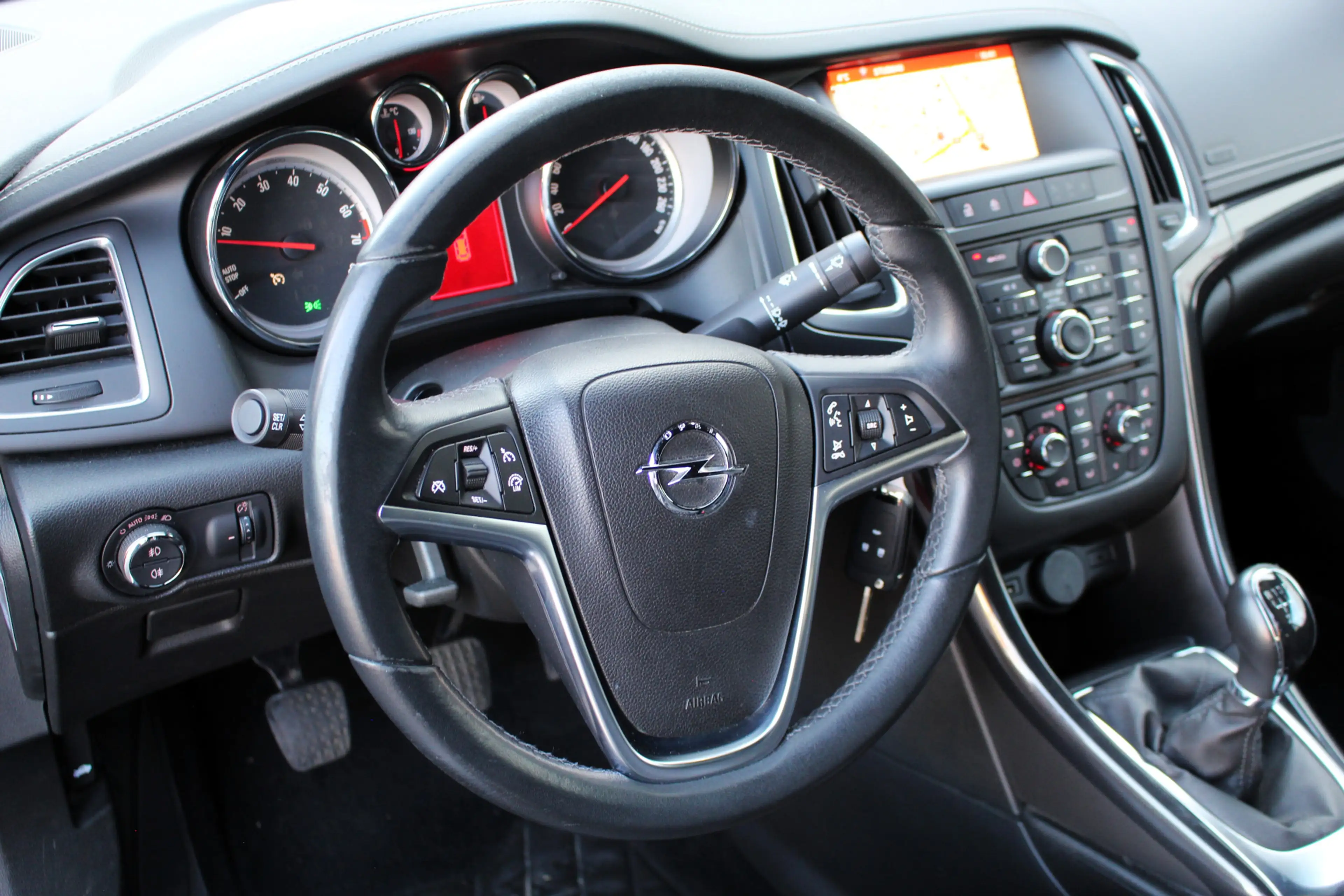 Opel Cascada 1.6 Turbo Cosmo I LEER I NAVI I CRUISE I — photo 10