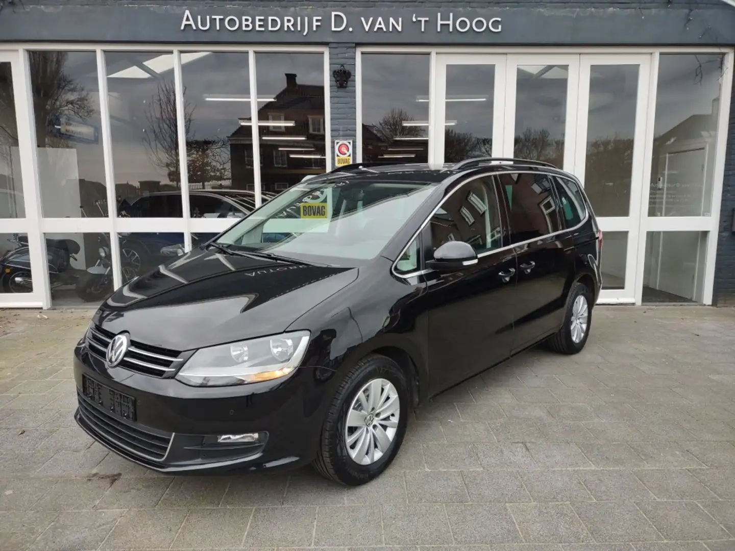 Volkswagen Sharan COMFORTLINE 150pk 7-pers Zwart - 1