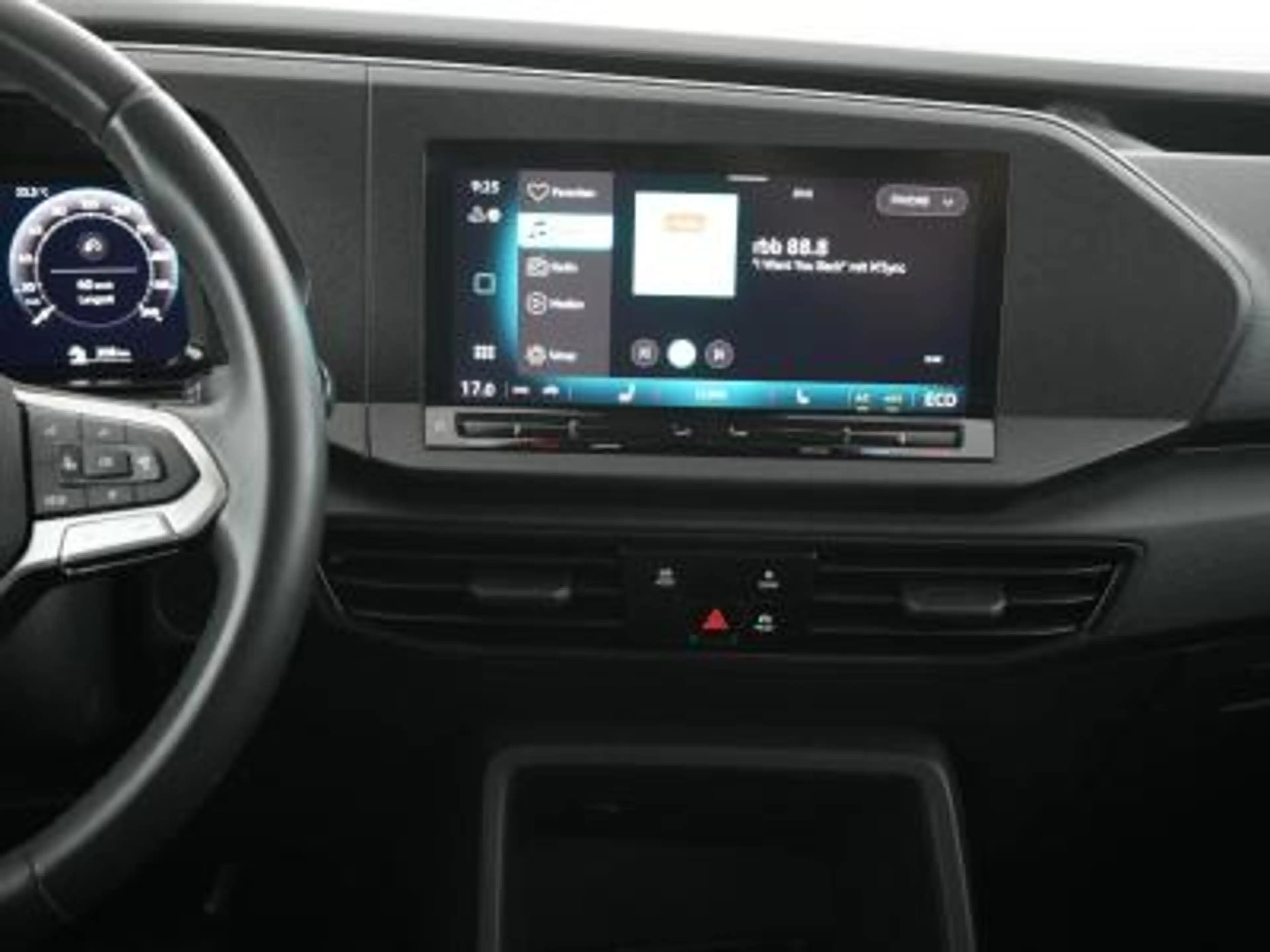 Volkswagen Caddy eHybrid DSG AHK Winterpaket — photo 5