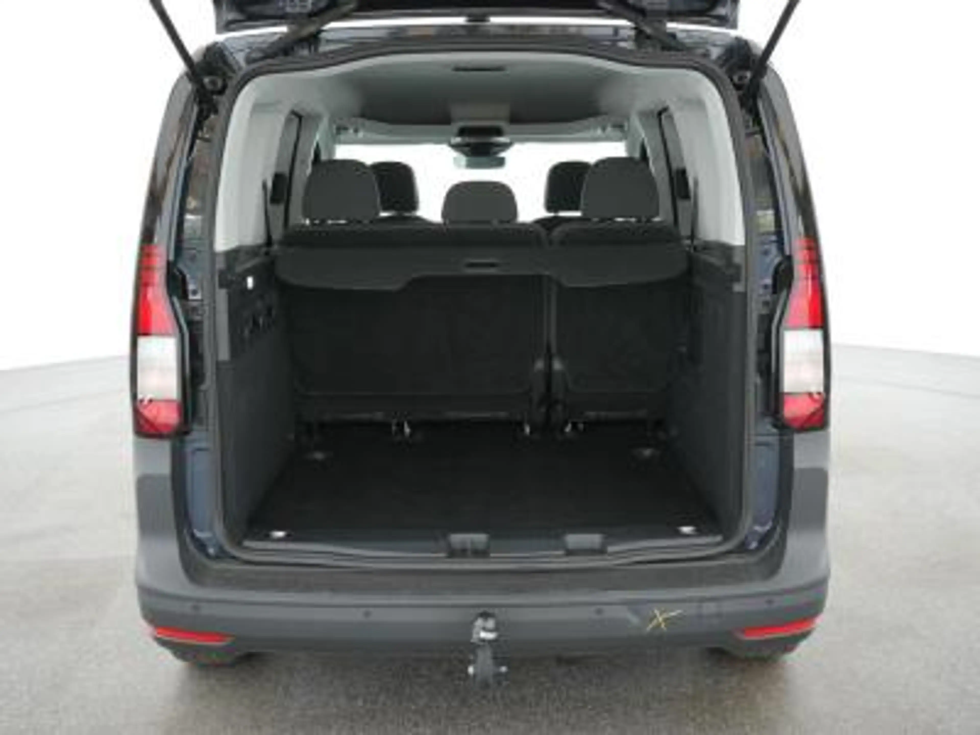 Volkswagen Caddy eHybrid DSG AHK Winterpaket — photo 8