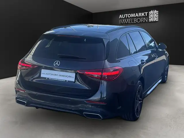 Mercedes-Benz C-Class view 7