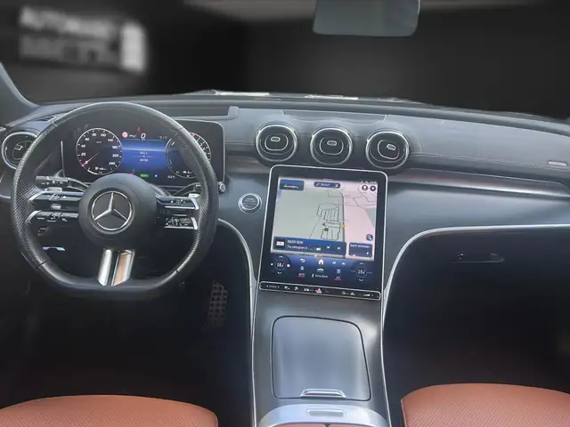 Mercedes-Benz C-Class view 12