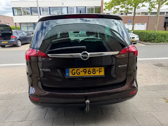 Opel Zafira Tourer view 7