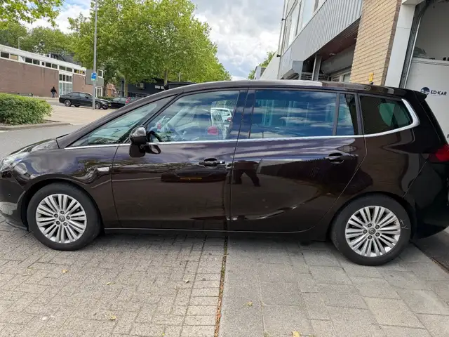 Opel Zafira Tourer view 14